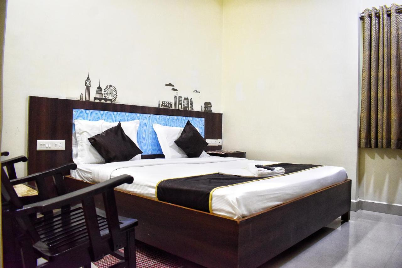 Skyotel Hotels & Banquets Vijayawada Exterior photo