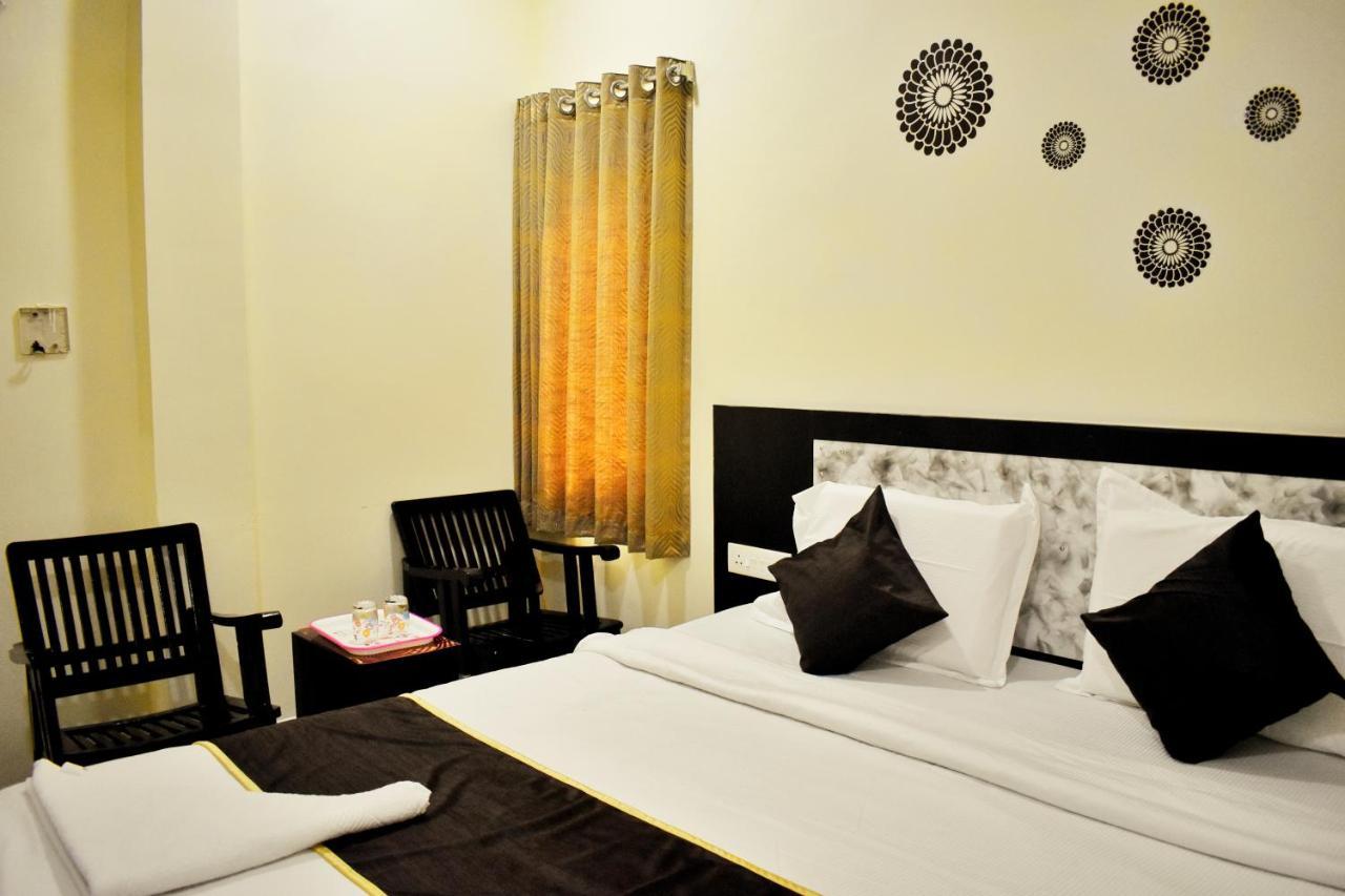 Skyotel Hotels & Banquets Vijayawada Exterior photo